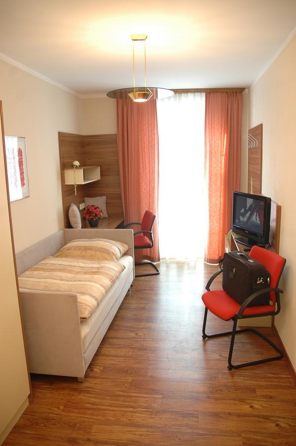 Hotel Garni Daniela Urich Schwanenstadt Exterior foto